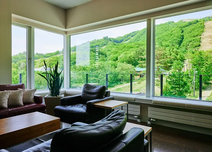 Mountain Side Hakuba